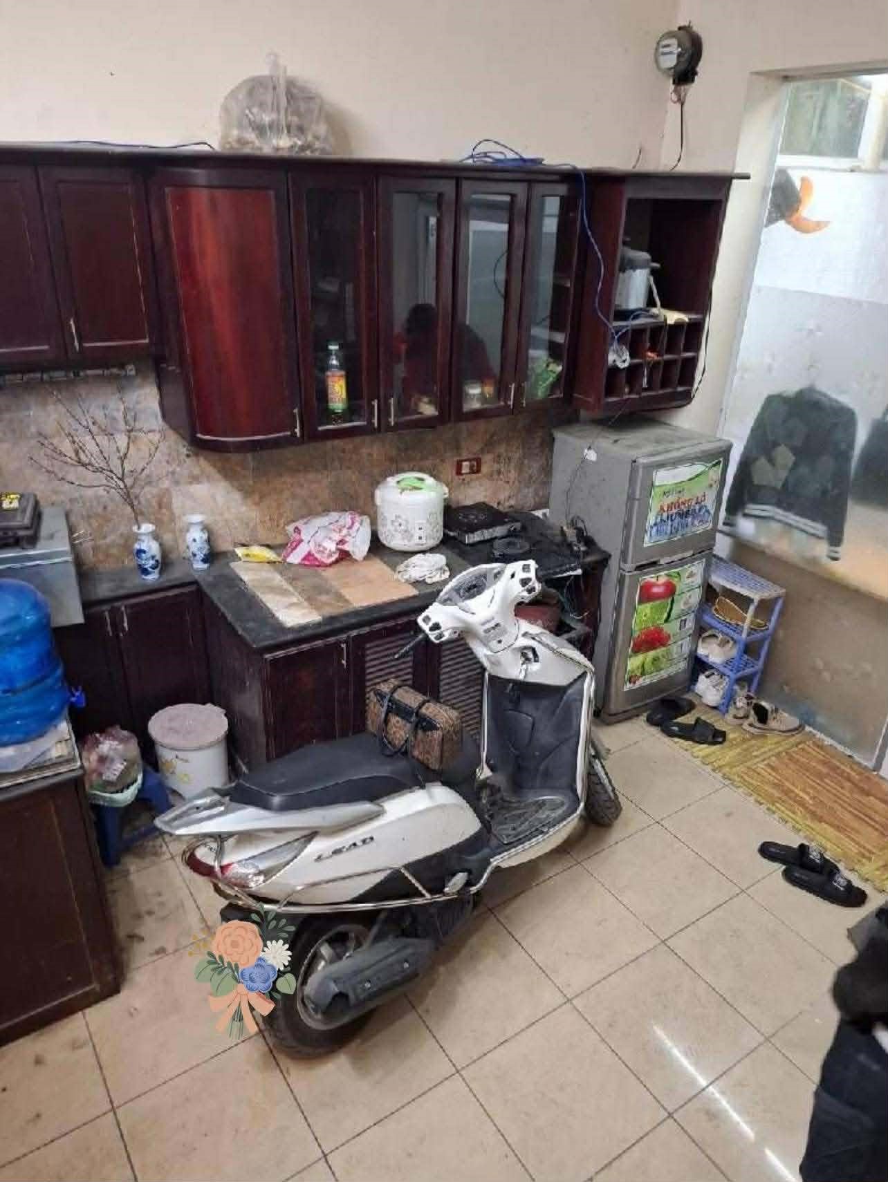 GẦN PHỐ_LÔ GÓC 2 THOÁNG, 86m2_PHỐ LÊ DUẨN_GIÁ TỐT_XÂY NHÀ DÒNG TIỀN THANG MÁY QUÁ ĐẸP